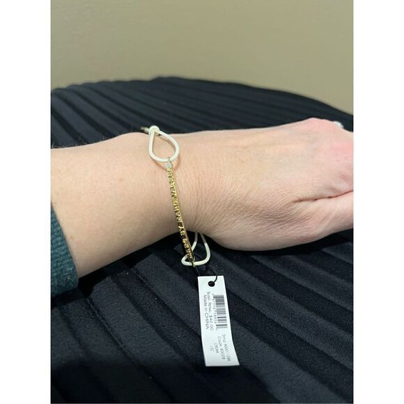 New Marc by Marc Jacobs STYLE: MO001 129A COLOR: 80028 CREAM gold bracelet - Picture 5 of 5